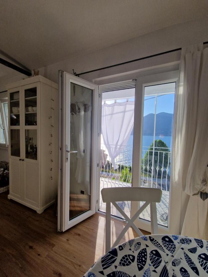 Il Nido Villa Brenzone sul Garda Luaran gambar