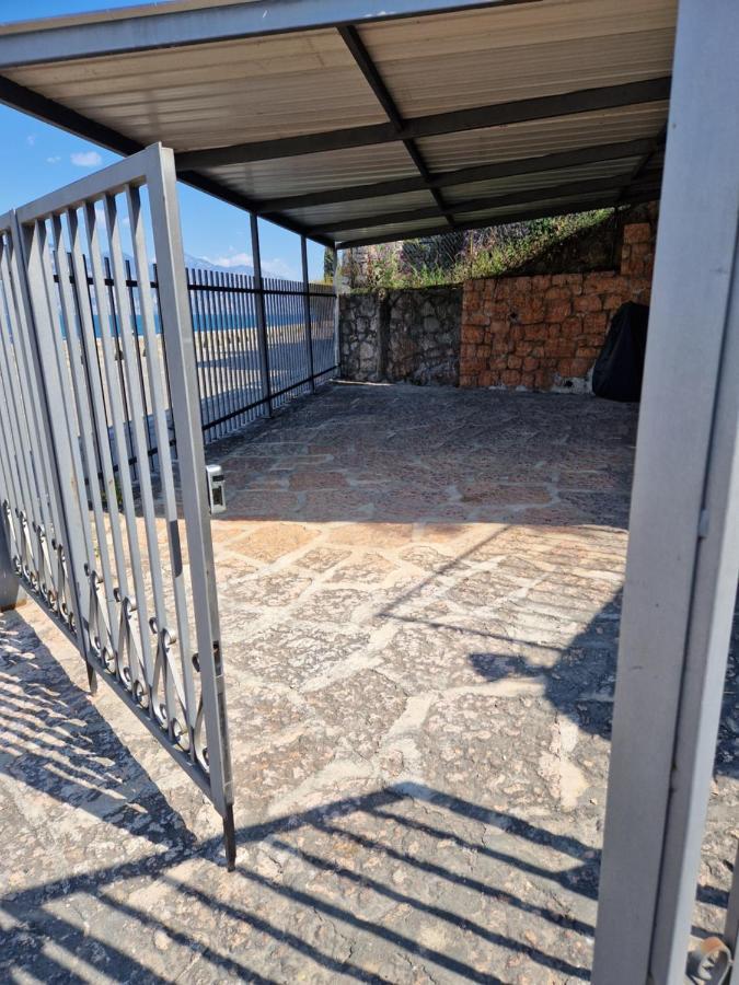 Il Nido Villa Brenzone sul Garda Luaran gambar